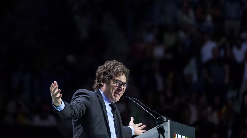 ZDA napovedale re&scaron;evanje Mileia z 20 milijardami pomoči