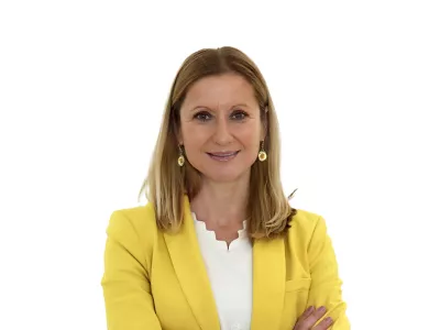 Tina JerebZA ONLINE - Redakcija Dnevnik 2024 - portreti za komentarje in kolumne - kolumnisti - komentatorji &ndash; novinarji - //FOTO: Tomaž Skale