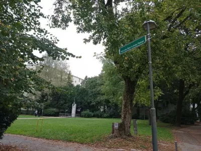 Tabla na Prulah. Foto: Dnevnik