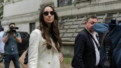 Charlie Javice leaves Manhattan federal court after being sentenced to 85 months in prison for defrauding JPMorgan Chase & Co., in New York City, U.S., September 29, 2025. REUTERS/Jeenah Moon