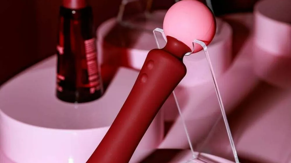 The Pleasing Double-Sided vibrator F ig/pleasing