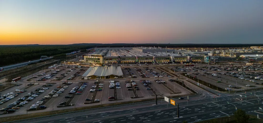 15 March 2025, Brandenburg, Gr&uuml;nheide: The Tesla Gigafactory Berlin-Brandenburg (aerial view with a drone). Three years ago, on March 22, 2022, the Tesla e-car factory was opened in Gr&uuml;nheide, east of Berlin. Photo: Patrick Pleul/dpa,Image: 977031652, License: Rights-managed, Restrictions: GERMANY OUT, Model Release: no