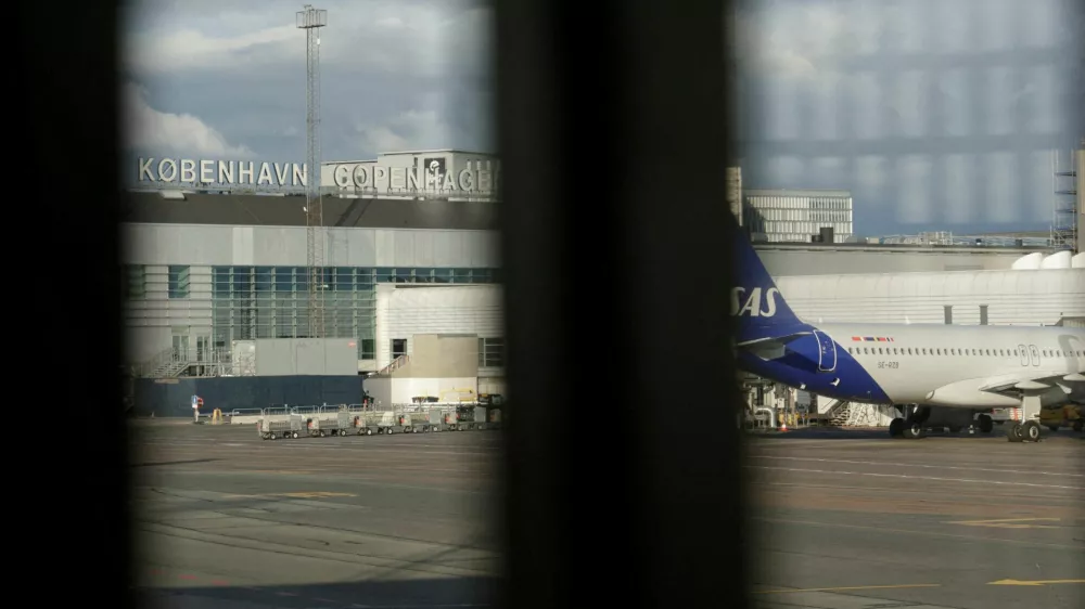 A SAS plane is parked on the tarmac of Copenhagen Airport in Copenhagen, Denmark September 29, 2025. REUTERS/Leonhard Foeger