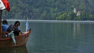 Bled - Blejsko jezero - pletna//FOTO: Luka Cjuha