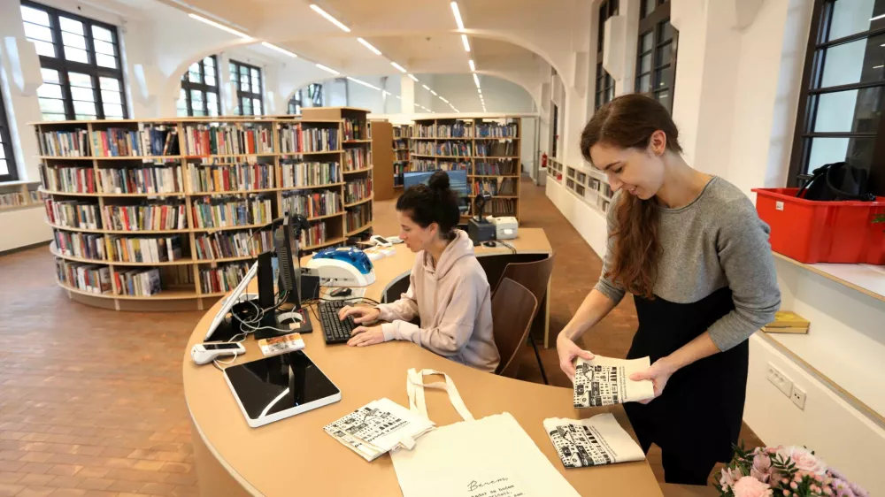 Knjižnica Rog iz mreže Mestne knjižnice Ljubljana (Mol) - 26.10.2023 - otvoritev - Javni zavod Center Rog, kreativno in družabno sredi&scaron;če, Trubarjeva 72, //FOTO: Tomaž Skale / Foto: Tomaž Skale