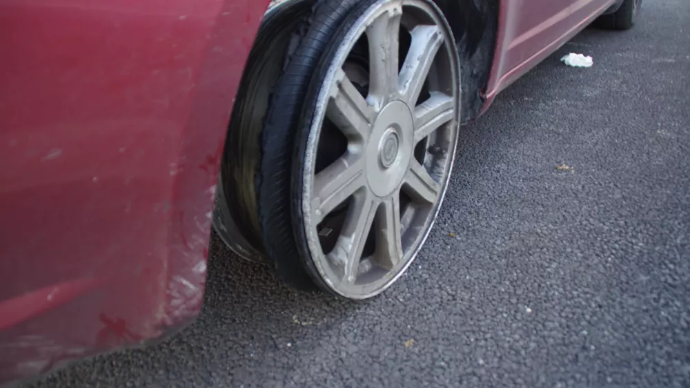 avto, pnevmatika, guma, Koper, divjanje, cesta, promet