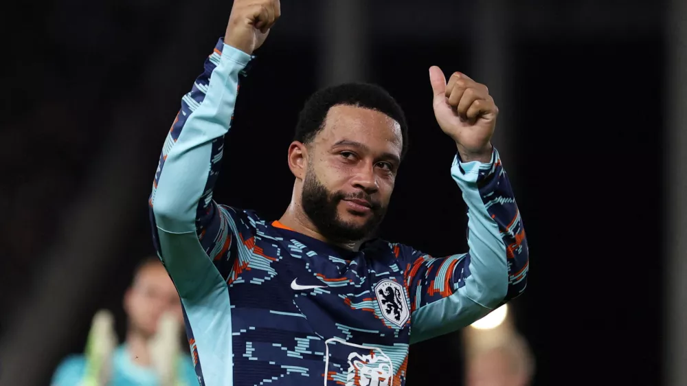 FILE PHOTO: Soccer Football - World Cup - UEFA Qualifiers - Group G - Lithuania v Netherlands - wDarius and Girenas Stadium, Kaunas, Lithuania - September 7, 2025 Netherlands' Memphis Depay acknowledges fans after the match REUTERS/Kacper Pempel/File Photo