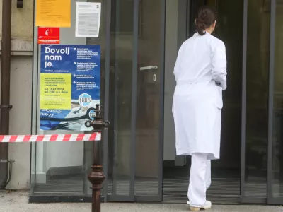 - Onkolo&scaron;ki in&scaron;titut,- 01.03.2024 &ndash; stavka zdravnikov - začeli uveljavljati umiki soglasij zdravnikov za nadurno delo, s čimer Fides zaostruje stavko, ki poteka že sedem tednov. //FOTO: Bojan Velikonja