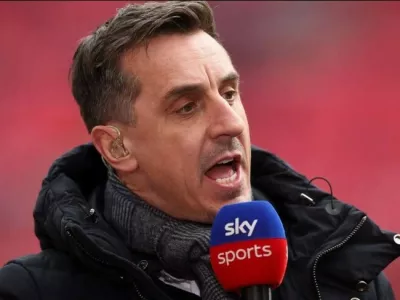 Gary Neville, nogometa&scaron;, komentarotor