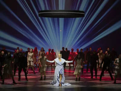 Politična podstat opere in muzikala