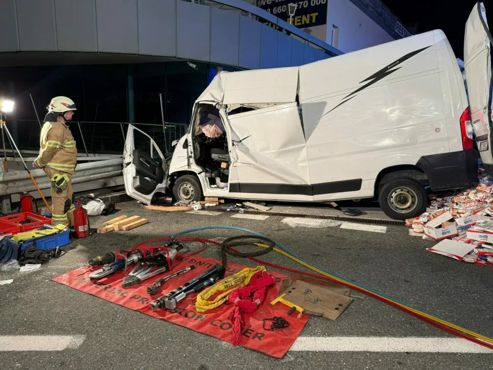 Tirolska nesreča kombi