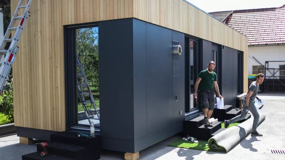 Modularna hi&scaron;a za najem