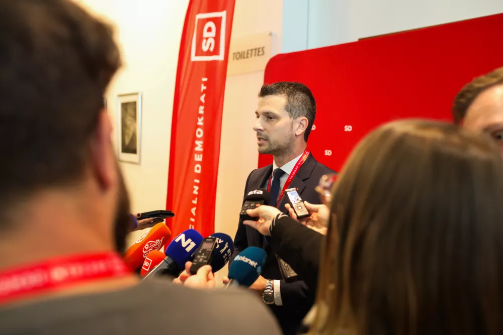 . Jani Prednik, kandidat za predsednika stranke.- 13.04.2024. Volilni kongres stranke SD, na katerem so delegati odločali o novem vodstvu in nadaljni poti socialne demokracije v Sloveniji.//FOTO: Bojan Velikonja