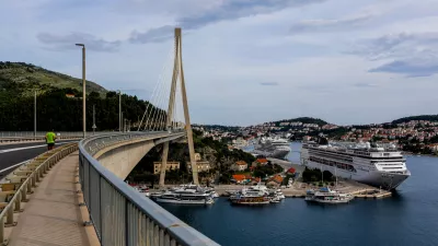- Na poti od Neuma proti Dubrovniku.- Most Dubrovnik pri Moko&scaron;ici, ki je skraj&scaron;al pot do Dubrovnika.- Hrva&scaron;ka- 27.05.2025. - Reportaža o Jadranski magistrali ob 60. obletnici izgradnje in 70. obletnici začetka gradnje.- Jadranska magistrala, cesta, hrva&scaron;ka obala.OPOMBA: ZA OBJAVO V OBJEKTIVU!//FOTO: Bojan Velikonja