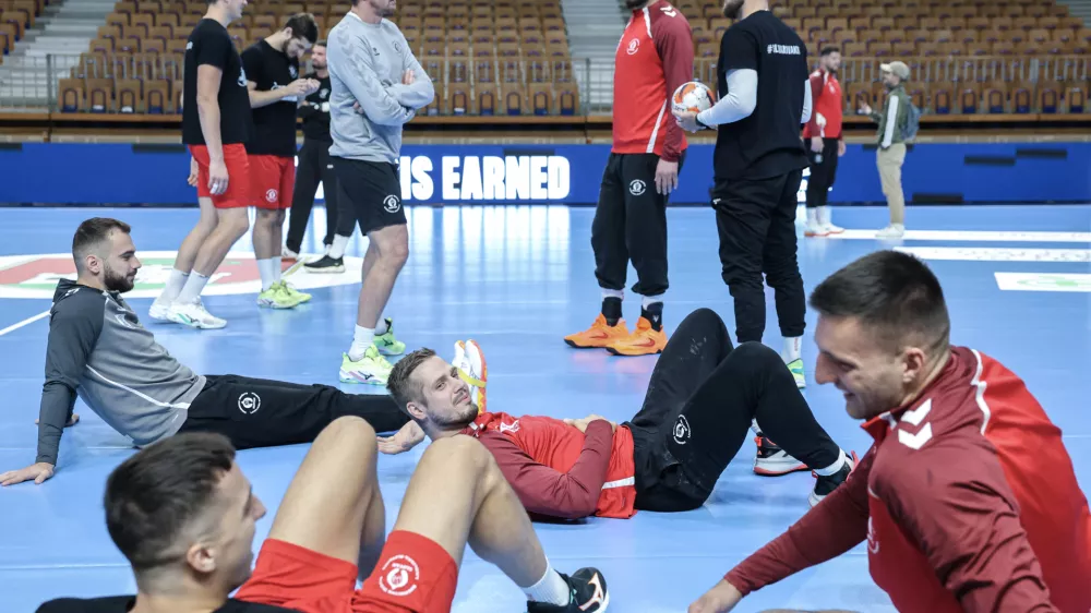 - 13.10.2025 - rokomet - novinarska konferenca Slovana iz Ljubljane pred torkovim začetkom nastopanja v skupinskem delu evropske lige - RK Slovan//FOTO: Jaka Gasar