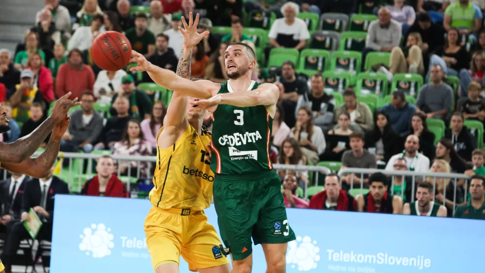 14.10.2025. Ko&scaron;arka Olimpija Aris Solun. Foto: Bojan Velikonja 