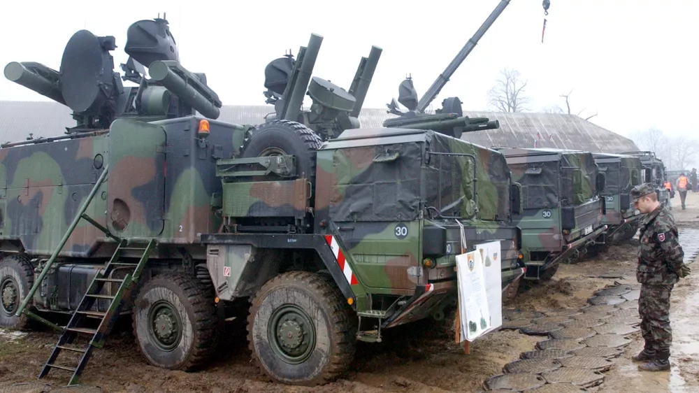 Skrivalnice pri nakupu orožja za Ukrajino