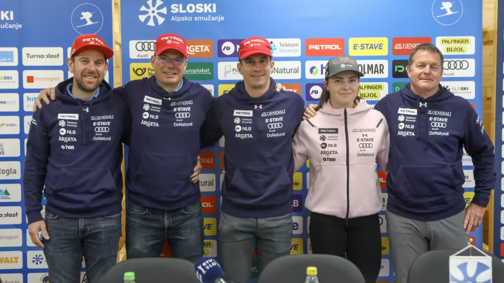 20.10.2025 - novinarska konferenca slovenske reprezentance za tehnične discipline pred bližnjim začetkom nove sezone svetovnega pokala v S&ouml;ldnuFoto: Luka Cjuha
