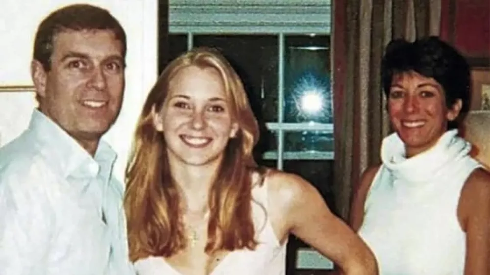 Princ Andrew, Virginia Giuffre in Ghislaine Maxwell.