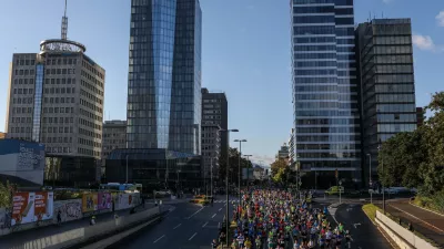 - maraton 42 km -- polmaraton 21 km -- NEVIDNA LJUBLJANA- 22. 10.2023 - 27. Ljubljanski maraton 2023 - največji teka&scaron;ki dogodek v Sloveniji - //FOTO: Bojan Velikonja