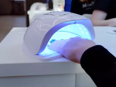 Ultravijolična svetilka je ključno orodje, toda &hellip; / Foto: Istock