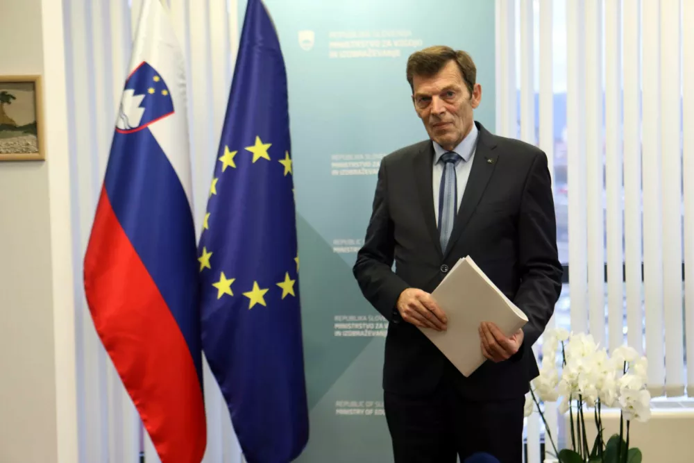 Učiteljem več avtonomije pri ocenjevanju