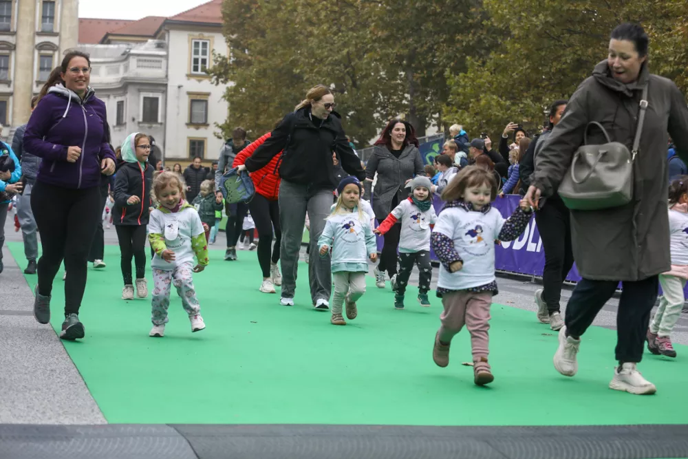 18.10.2025 - Ljubljanski maraton 2025 - tek - teka&scaron;ka prireditevFoto: Luka Cjuha
