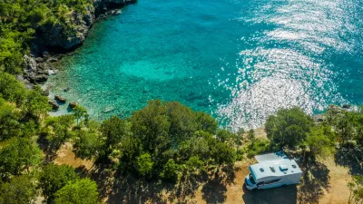 Vi, morje, sonce in - divji prašiči / Foto: Istock