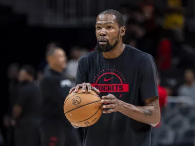 Oct 16, 2025; Atlanta, Georgia, USA; Houston Rockets forward Kevin Durant (7) warms up prior to the game against the Atlanta Hawks at State Farm Arena. Mandatory Credit: Dale Zanine-Imagn Images