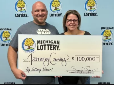 Nagrajenka in njen mož / Foto: Michigan Lottery