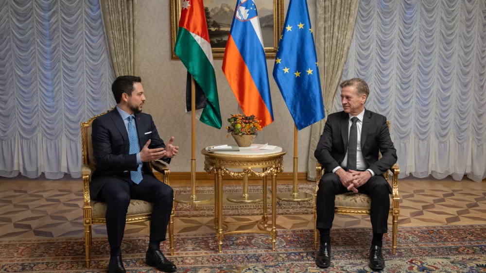 Brdo pri Kranju, kongresni center BrdoIzjava za medije predsednika vlade Roberta Goloba ob uradnem obisku jordanskega kralja Abdulaha II.