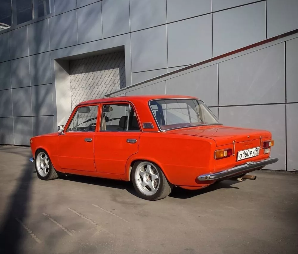 &Scaron;tevilne so v uporabi &scaron;e danes, pri čemer jih lastniki pogosto predelujejo in olep&scaron;ujejo. / Foto: Instagram