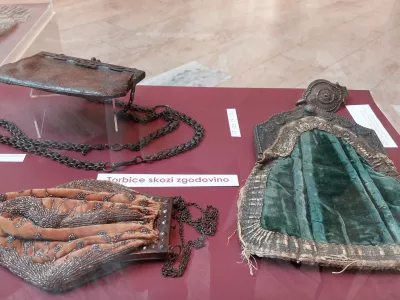 Redke torbice, ki so se nosile med 17. in 19. stoletjem. 