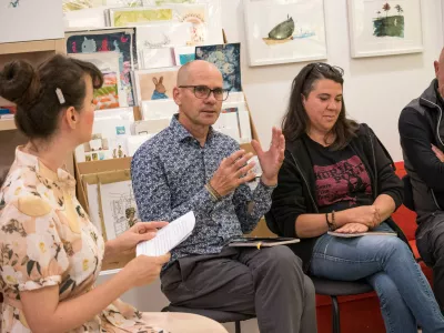 Uro&scaron; Grilc: Nisem edini, ki se po vsakem prebiranju Čarobnost čudenja ne morem upreti sprehodi v naravo.