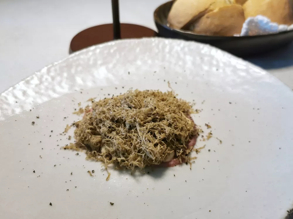 Opečene in ohlajene rezine teletine, Hi&scaron;a Krasna