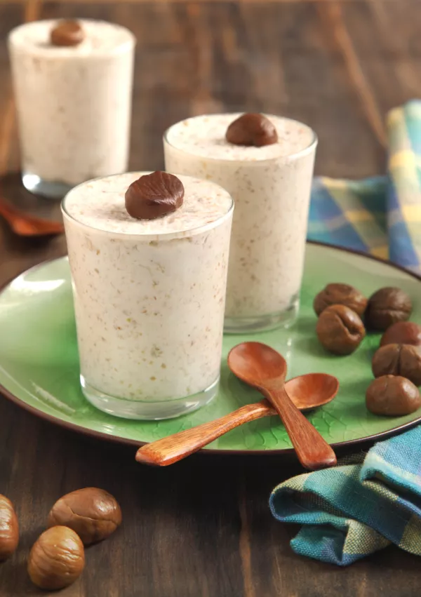 Chestnut mousse - french dessert / Foto: Anjelagr