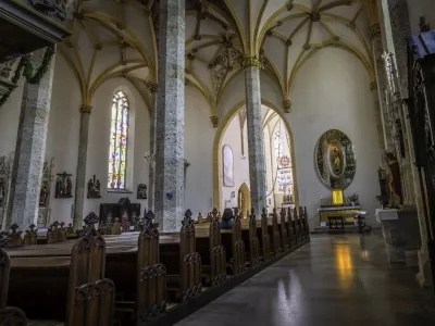 župnijska cerkev sv. Kancijana in tovari&scaron;ev mučencev v Kranju / Foto: Arhiv župnija Kranj