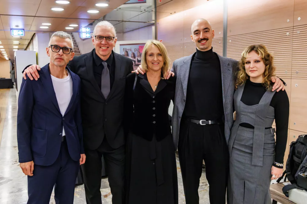 Ekipa filma Belo se pere na 90 / Foto: Barbara Reya Mediaspeed