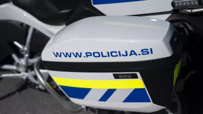 prometni nadzorpolicija - simbolična fotografijaprometna policijavarnost v prometupolicija na motorjihmotoristična policijaprehitri voznikiavtocestna policija08.04.2025 Policijski nadzor, počivali&scaron;če PovodjeFOTO: Nik Erik Neubauer