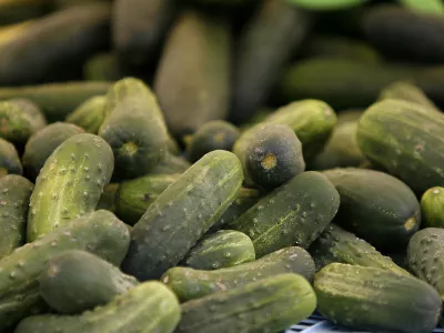 Ljubljanska tržnica - kumare - slovensko poreklo /FOTO: Bojan Velikonja
