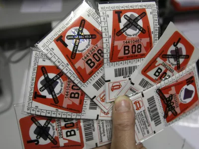 - Avstrija vinjeta -- tematska fotografija - Projekt uvedbe vinjet v Sloveniji -- //FOTO: Matej Pov&scaron;eOPOMBA: ZA OBJAVO V ČASOPISU DNEVNIK