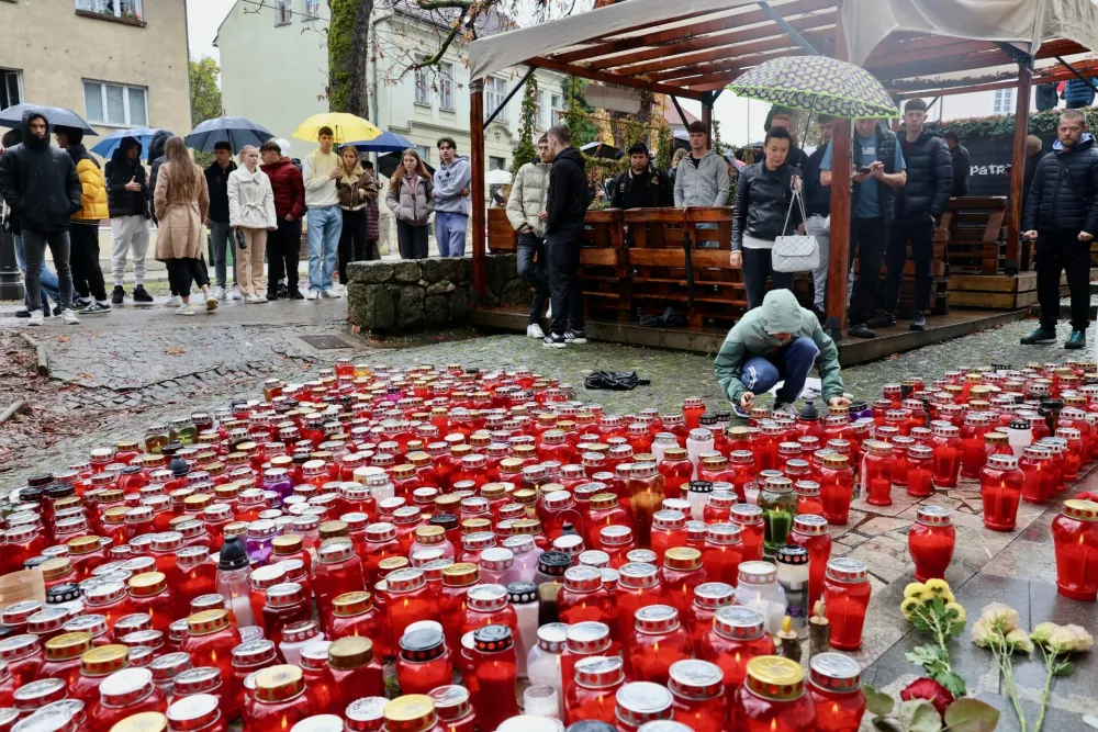 Prižiganje sveč, Novo mesto, Foto: Jaka Gasar