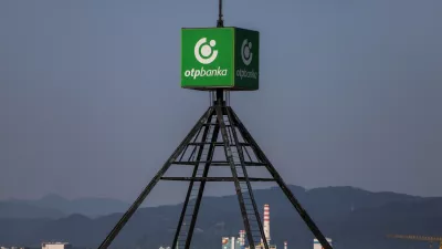 Težave na&scaron;ega bralca: Ko se madžarska banka noče ločiti