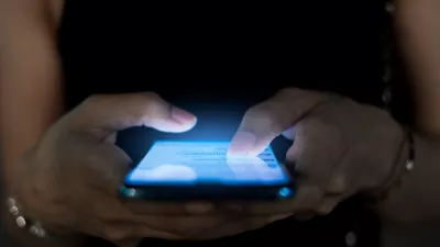 Pri uporabi raznih aplikacij bodite previdni. / Foto: Istock