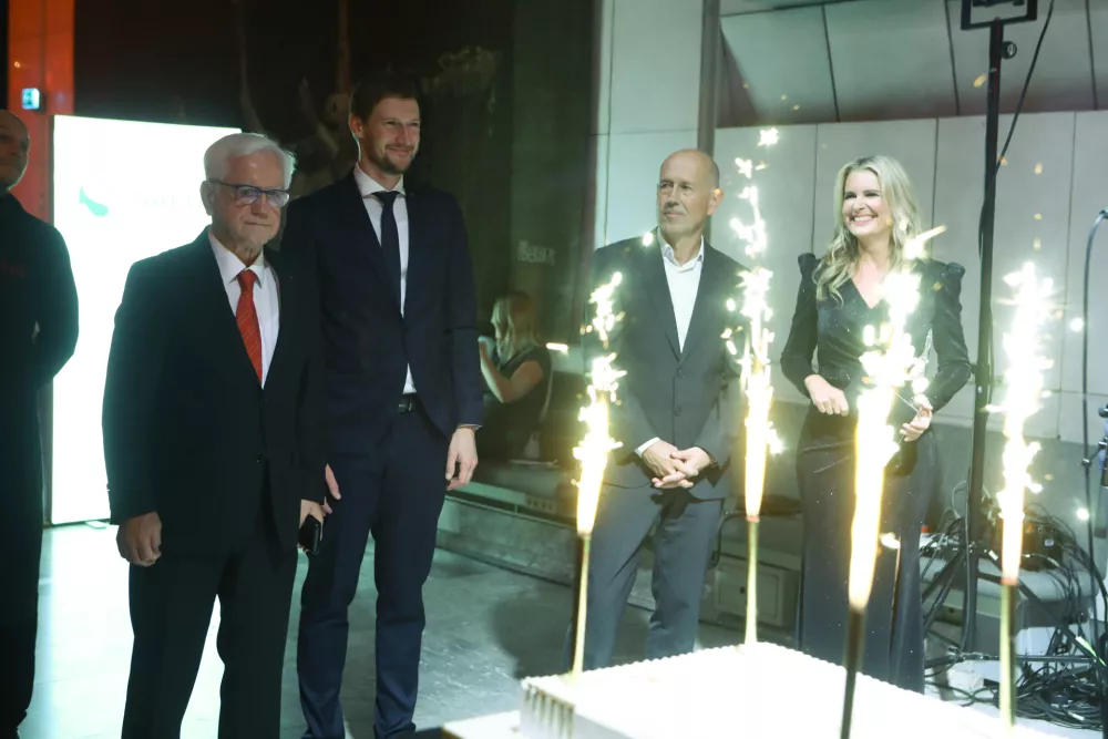 KLS LJUBNO - Bogomir Stra&scaron;ek, MEBOR - Simon Mesec, DNEVNIK MEDIJI - Bojan Petan in Miran Lesjak (Foto: Luka Cjuha)