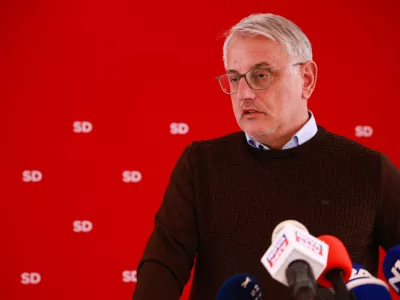 Ljubljana, prostori stranke SD.Novinarska konferenca predsednika stranke SD Matjaza Hana o aktualnem dogajanju.