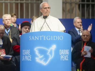 28 October 2025, Italy, Rome: Pope Leo XIV speaks during the closing ceremony of the 'Dare la Pace' event organized by the Community of Sant'Egidio. Photo: Stefano Carofei/IPA via ZUMA Press/dpa