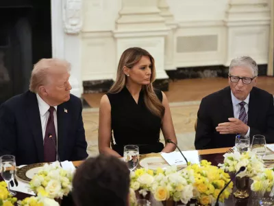Microsoft's Bill Gates speaks at a dinner with President Donald Trump and first lady Melania Trump in the State Dinning Room of the White House, Thursday, Sept. 4, 2025, in Washington. (AP Photo/Alex Brandon)