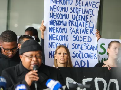 - Taja Premk, vodja programa komunikacijin organizacije dogodkov pri Amnesty internatial.- migranti- 26.09.2024. - Novinarska konferenca Ambasade Rog ne temo deportacij migrantov iz Slovemije, tudi tistih, ki že delajo tukaj.//FOTO: Bojan Velikonja