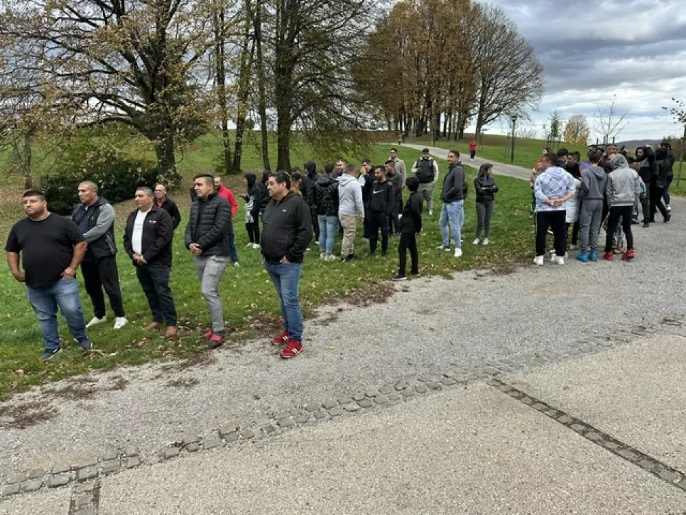 Crnomelj.Izjava za medije v sklopu shoda predstavnikov romske skupnosti.